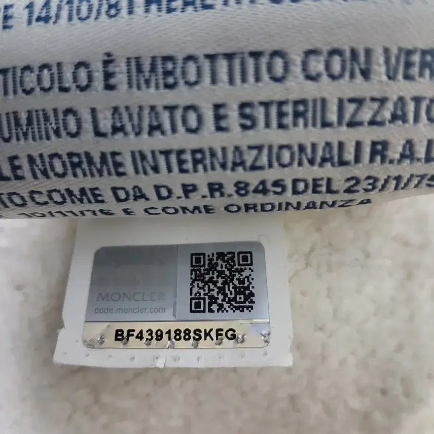 [BUNJANG] Moncler Hooded Padded Jacket (Women's M) / 몽클레어 후드 패딩 자켓 여성M