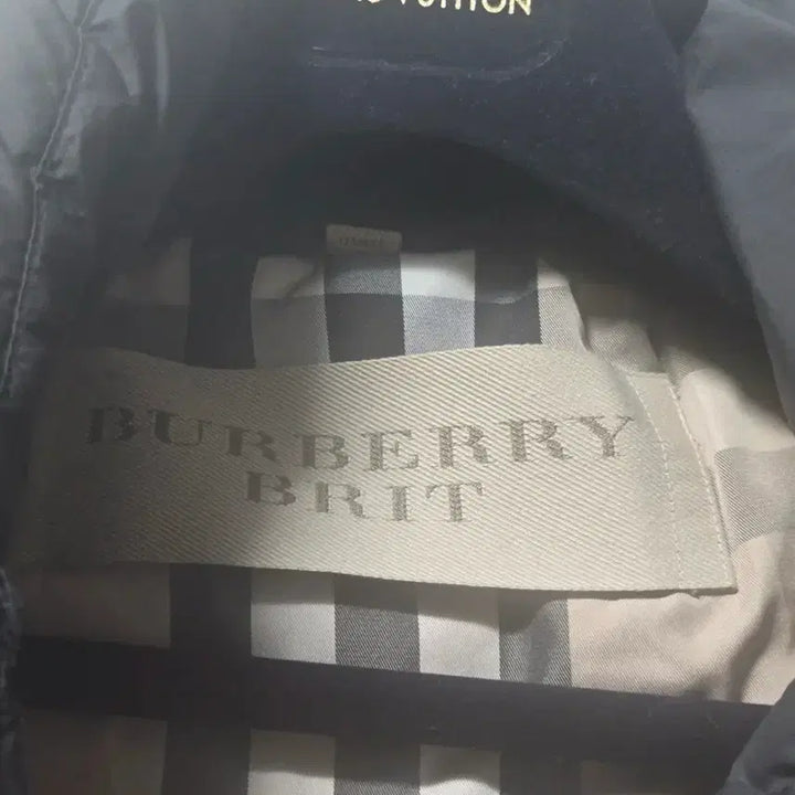 [BUNJANG] Burberry Black Quilted Padded Jacket / 버버리 블랙 패딩