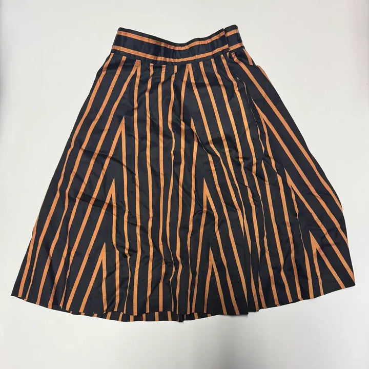 [SOLD OUT] 여성 입생로랑 일본 빈티지 스트라이프 스커트 29.1인치