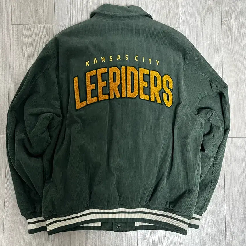 [BUNJANG] Lee Corduroy Varsity Jacket (Size L) / Lee 코듀로이 바시티 자켓