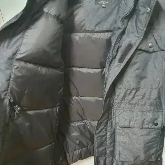 [BUNJANG] Lafuma Goose Down Padded Jacket (Size 100) / 라푸마 대장급 구스다운 남성패딩(100)