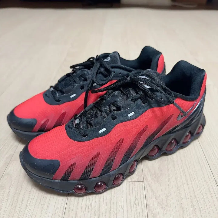 [SOLD OUT] [250] 나이키 에어맥스 dn8 짐레드