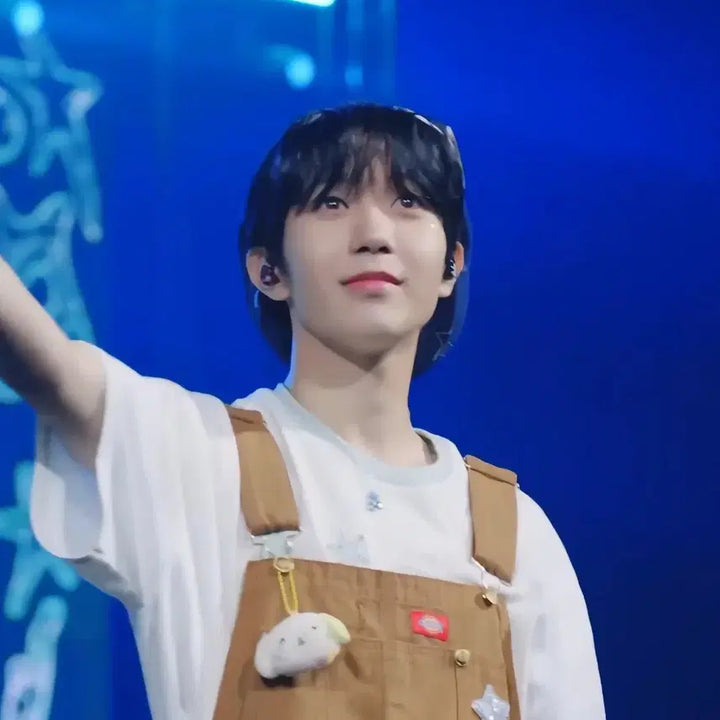 [BUNJANG] NCT WISH Ryo Ryunryun Keyring & Scrunchie Bundle Set / [미개봉 새제품] NCT WISH 위시돌 료 룐룐 키링 스크런치 위시앙콘