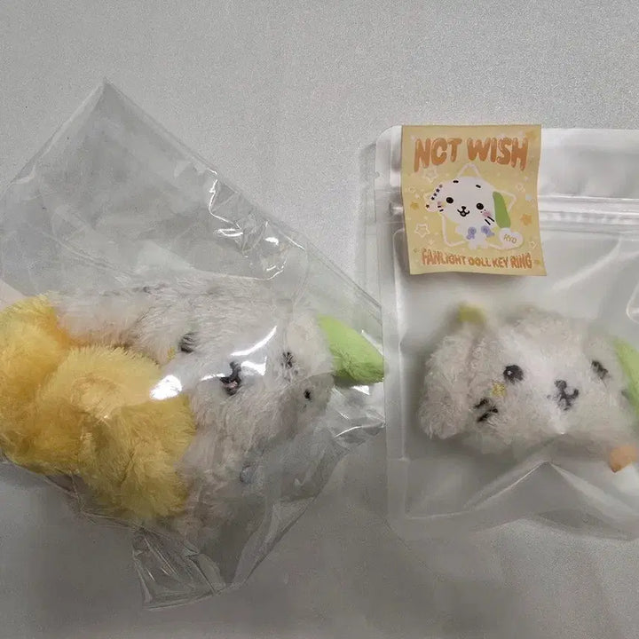 [BUNJANG] NCT WISH Ryo Ryunryun Keyring & Scrunchie Bundle Set / [미개봉 새제품] NCT WISH 위시돌 료 룐룐 키링 스크런치 위시앙콘