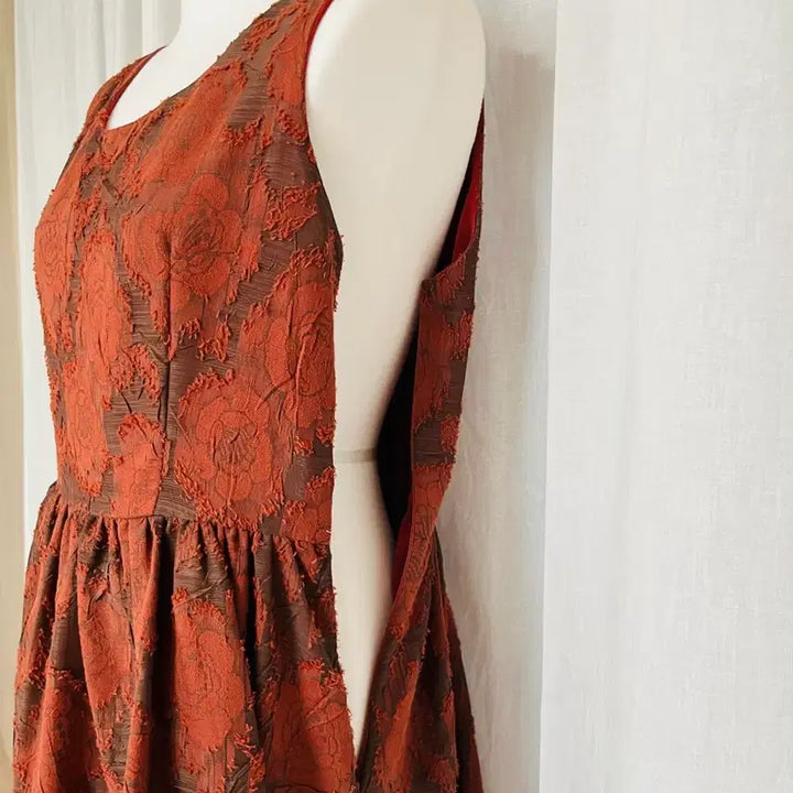 [BUNJANG] Floral Brown Sleeveless Dress / 밤색 큰꽃 나시원피스