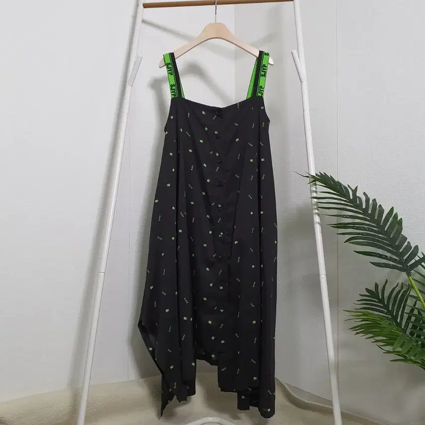 [BUNJANG] SJYP Dino Print Strapped Gored Dress / 한섬 sjyp 디노 프린트 스트랩 고어드 원피스