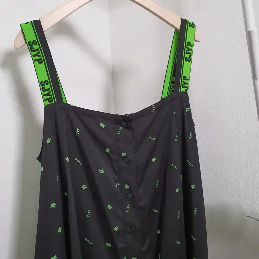 [BUNJANG] SJYP Dino Print Strapped Gored Dress / 한섬 sjyp 디노 프린트 스트랩 고어드 원피스