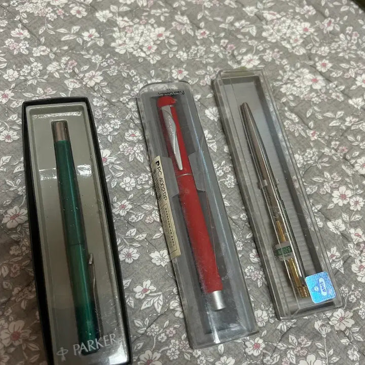 [BUNJANG] Various Vintage Ballpoint Pen Bundle Set / 빈티지 볼펜 3개 일괄/아피스,파카,피에르가르뎅