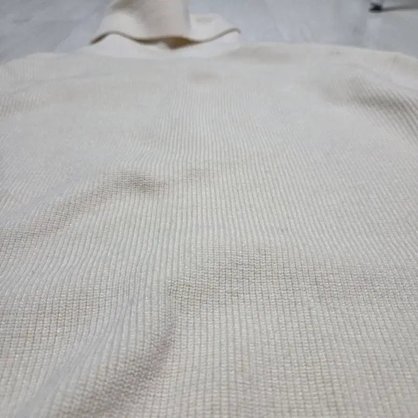 [BUNJANG] Uniqlo U Merino Blend Turtleneck Sweater / 유니클로 U 메리노 블렌드 터틀넥 니트 스웨터
