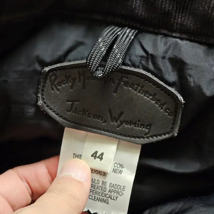 [BUNJANG] Rocky Mountain Featherbed Down Jacket Denim Black 44 / 록키마운틴 페더베드 Down Jacket Denim Black44사이즈