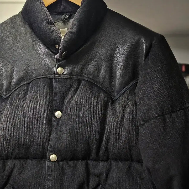 [BUNJANG] Rocky Mountain Featherbed Down Jacket Denim Black 44 / 록키마운틴 페더베드 Down Jacket Denim Black44사이즈