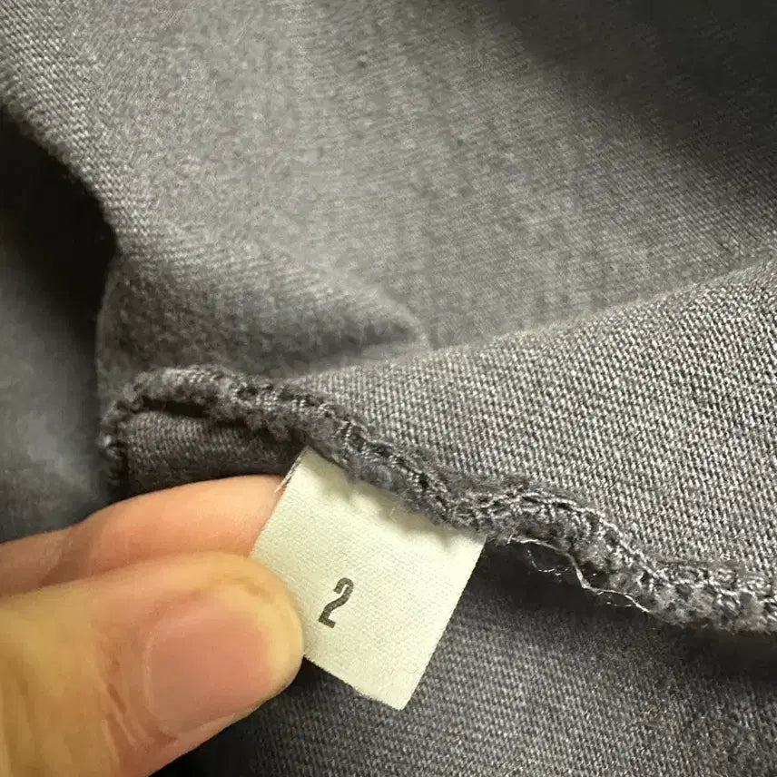 [BUNJANG] Stayc E.Ji T-Shirt / 이지 원박스티