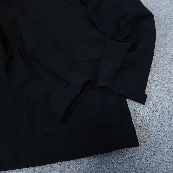 [BUNJANG] Discovery Windbreaker Jacket / [105] 디스커버리 바람막이 자켓