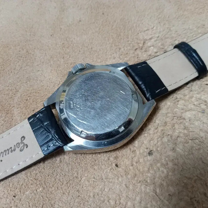 [BUNJANG] Citizen 80's Quartz Diver Black Dial Leather Watch / 시티즌 80's 쿼츠 다이버 흑판 가죽 시계(오버홀 제품)