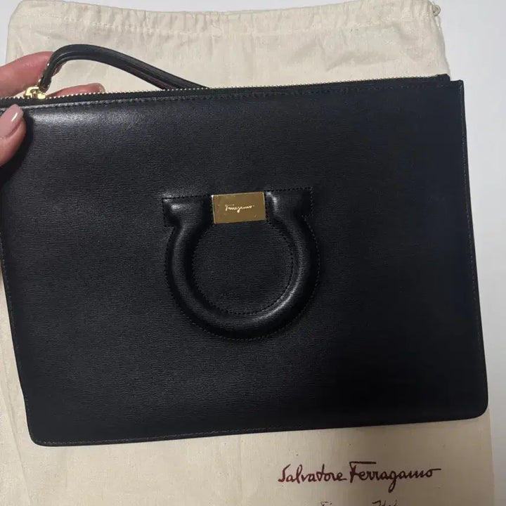 [BUNJANG] Salvatore Ferragamo Black Clutch Bag / 정품 살바토레 페라가모 블랙 클러치 백
