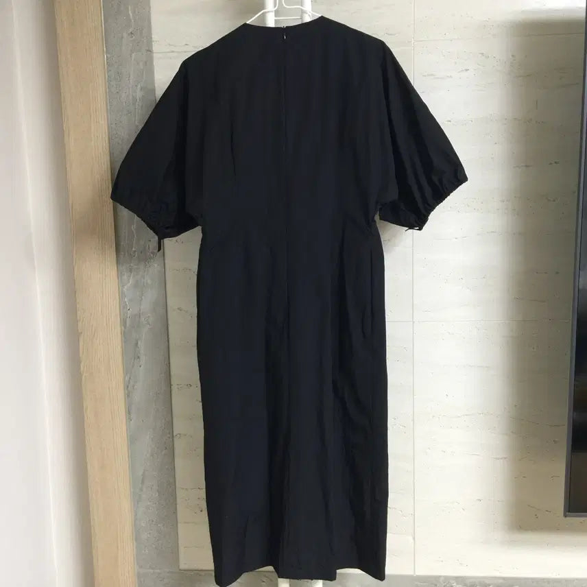 [SOLD OUT] JCHUNG 제이청 블랙 퍼프소매 롱 원피스 S