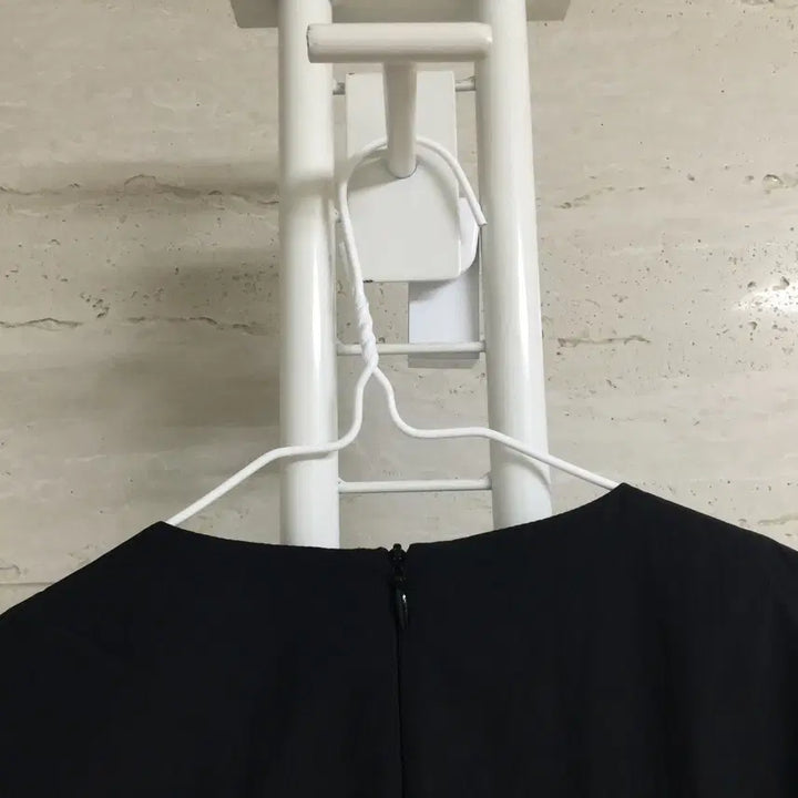 [SOLD OUT] JCHUNG 제이청 블랙 퍼프소매 롱 원피스 S