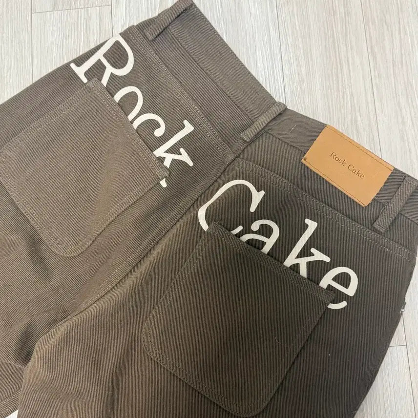 [BUNJANG] Rock Cake Brown Wide Pants / Rock Cake 락케이크 브라운 와이드 팬츠