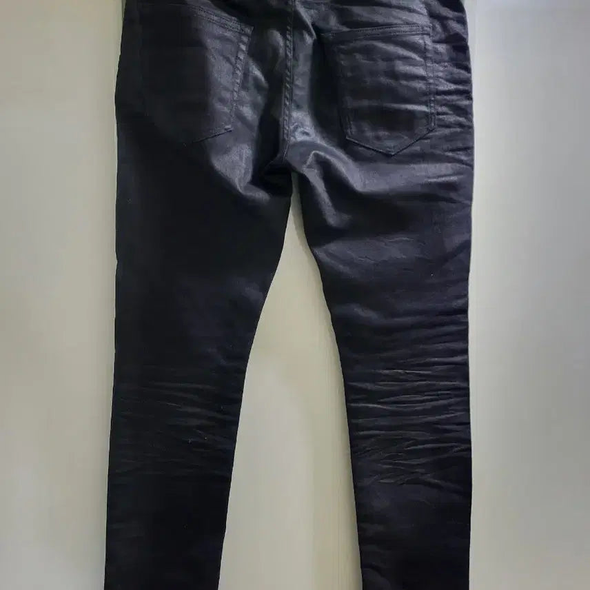 [BUNJANG] Saint Laurent 16 Black Coated Jeans / 생로랑 16 블랙 코팅진