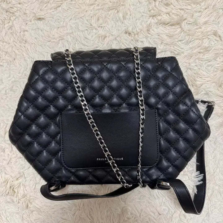 [BUNJANG] Paul's Boutique Quilted Chain Backpack / 폴스부티크 퀼팅 체인 백팩