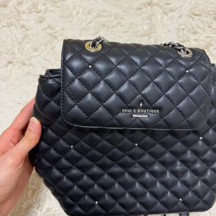[BUNJANG] Paul's Boutique Quilted Chain Backpack / 폴스부티크 퀼팅 체인 백팩