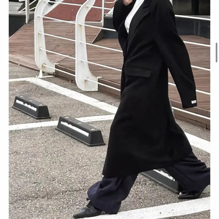 [BUNJANG] Liveaid Oversized Long Coat (Black) / 라이브에이드) 오버핏 롱코트(블랙)