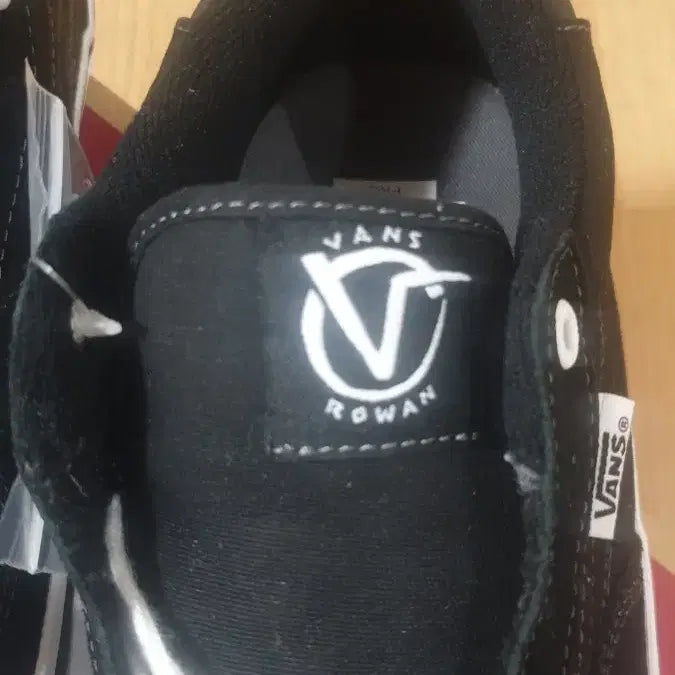[BUNJANG] Vans Rowen Pro Skate Shoes Black New / [290] 반스 로완 프로 스케이트보드화 블랙 새상품