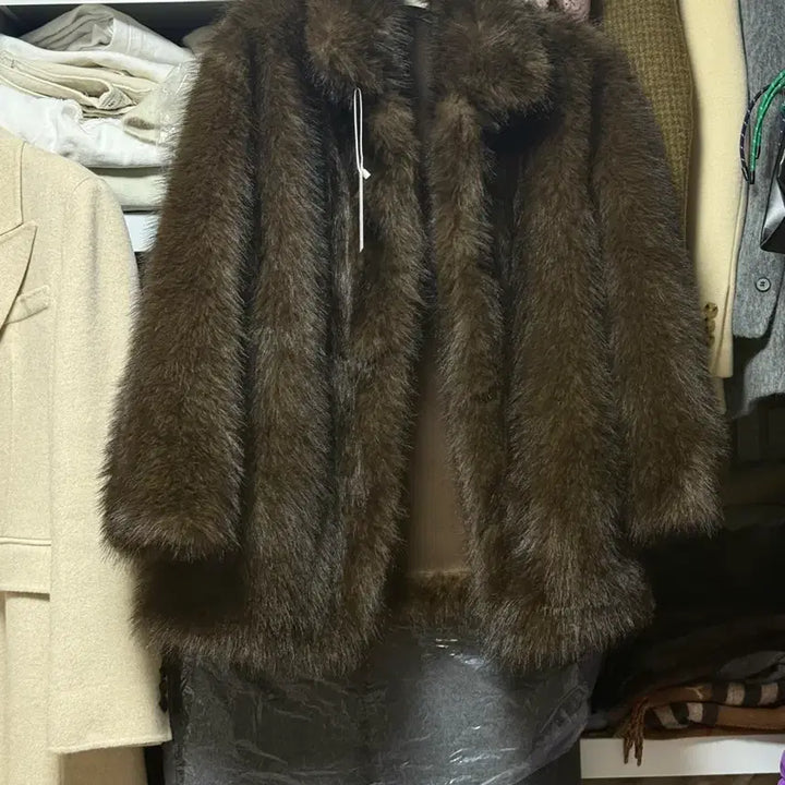 [BUNJANG] Fromwhere Brown Fur Jacket / 프롬웨얼 브라운 퍼 자켓 품절 재입고예정없
