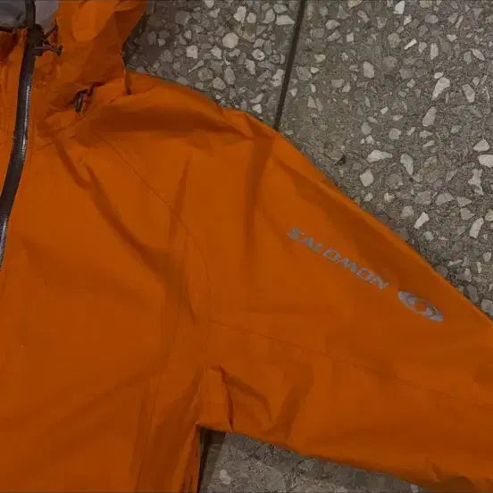 [BUNJANG] Salomon Windbreaker / 살로몬 바람막이