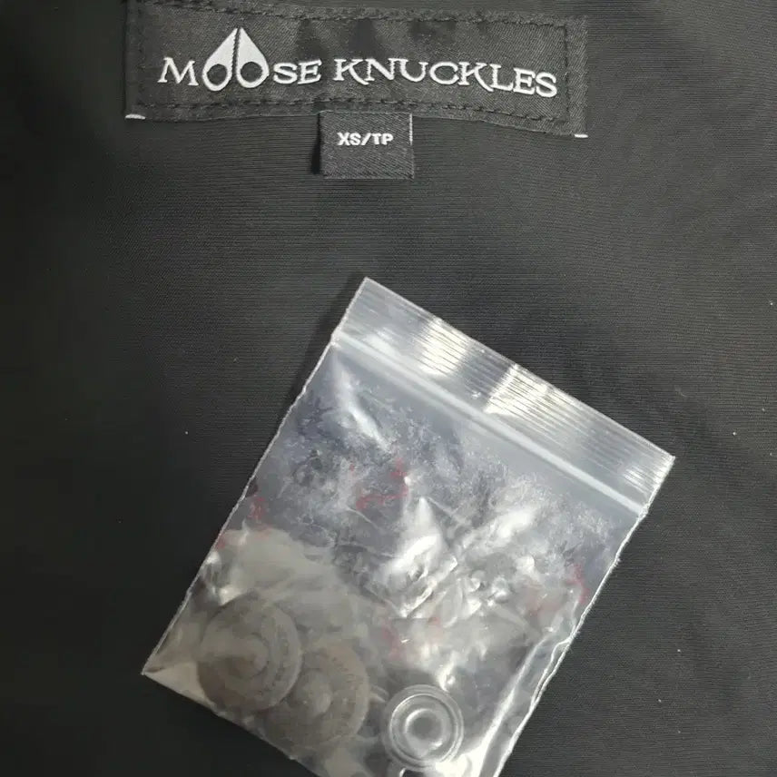 [BUNJANG] Moose Knuckles Black Goose Down Long Puffer Jacket / 무스너클 블랙 롱패딩 구스다운 패딩 XS / 후드X