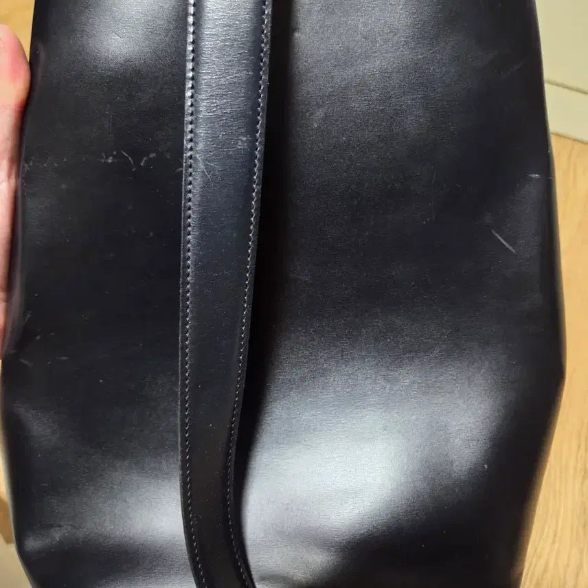 [BUNJANG] Cartier Leather Sling Backpack / 까르띠에 가죽 슬링백 외줄 백팩