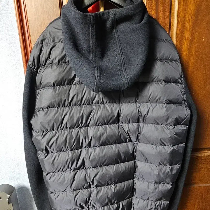 [BUNJANG] Moncler Knit Hooded Zip-up Navy / 몽클레어 니트 후드 집업 네이비