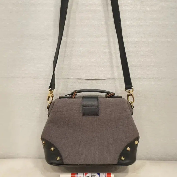 [BUNJANG] Gilie Canvas Gold Stud Mini Doctor Bag / 길리에 캔버스 금장 스터드 미니닥터백 토트백 크로스백