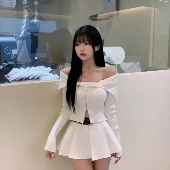 [BUNJANG] Crop Big Collar Zip-Up / 빅카라/슬림핏] 베어 골지 크롭 빅카라 집업 화이트 블랙
