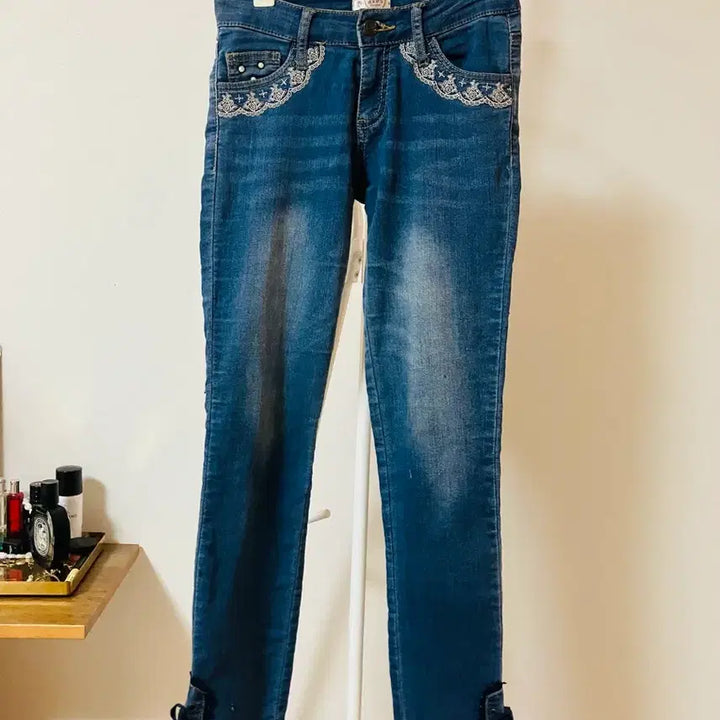 [BUNJANG] Axis Farm Lace Ribbon Denim Pants / 엑시즈팜 레이스리본 데님 일본빈티지 모리걸