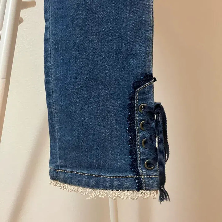 [BUNJANG] Axis Farm Lace Ribbon Denim Pants / 엑시즈팜 레이스리본 데님 일본빈티지 모리걸