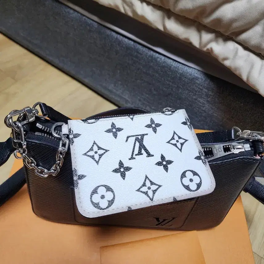 [BUNJANG] Louis Vuitton Marelle Epi Shoulder Bag / 루이비통 마렐 에피 숄더백