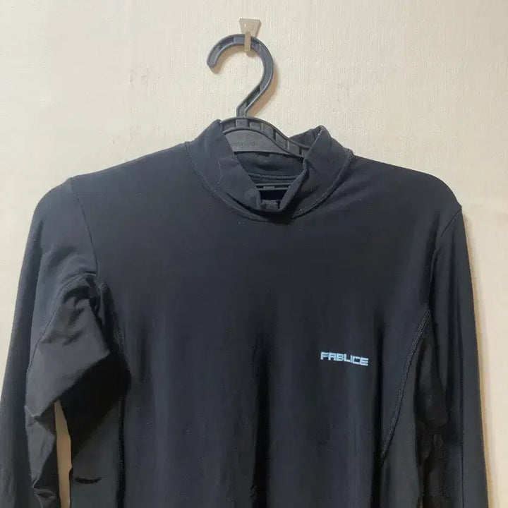 [BUNJANG] Black Turtleneck L (Women's) / 여성 목폴라 블랙 L (여성티)