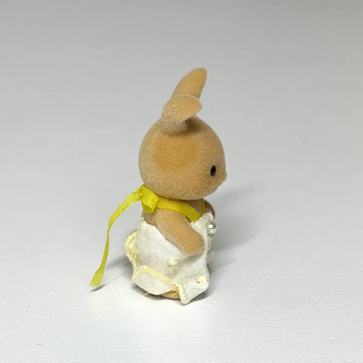 [BUNJANG] Sylvanian Families Old Ear-jointed Rabbit Figure / 실바니안 올드 귀접토끼 (고정)