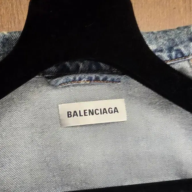 [BUNJANG] Balenciaga Multi Logo Denim Jacket / 발렌시아가 멀티로고 데님자켓