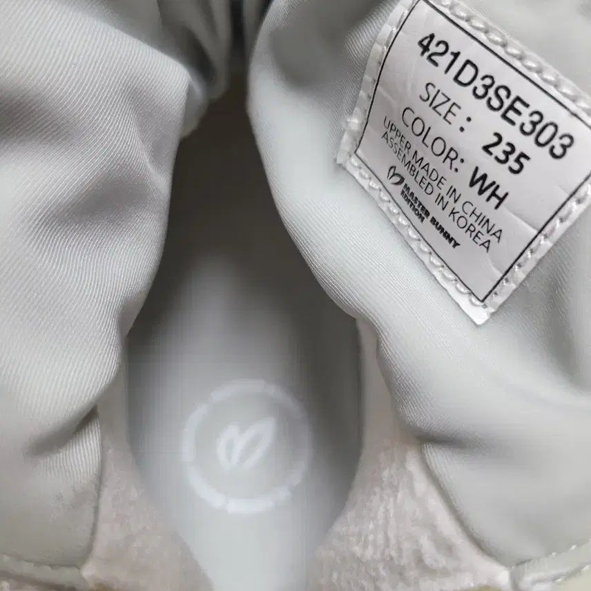 [BUNJANG] Master Bunny Golf Shoes (Women's, High-Top, Spikeless) / 마스터바니 골프화 여성 하이탑 스파이크리스 (새상품)