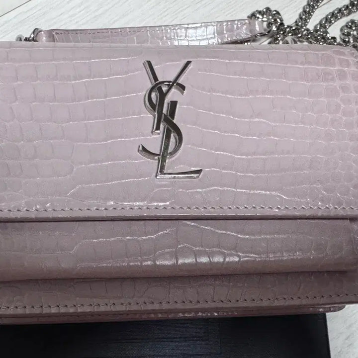 [BUNJANG] Saint Laurent Sunset Mini Croc Embossed Shoulder Bag / 생로랑 선셋 미니 크로커 엠보 연핑크 실버체인 풀박 보증서 유 최상급