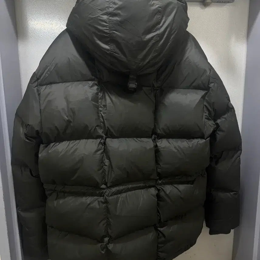 [BUNJANG] Outstanding Karakoram Down Padding Parka Olive / 아웃스탠딩 카라코람 다운 패딩 파카 올리브