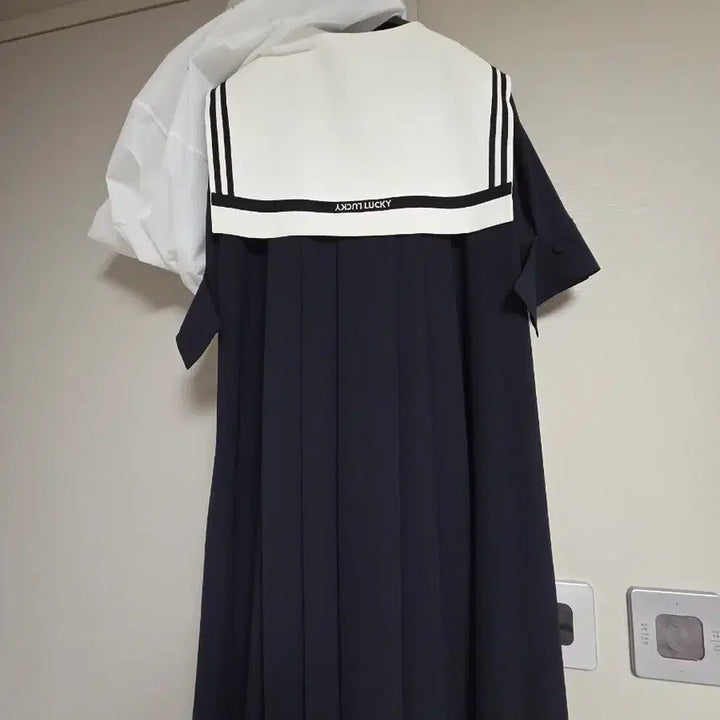 [BUNJANG] Lucky Chouette Sailor Collar Dress / 럭키슈에뜨 세일러 카라 원피스 팝니다