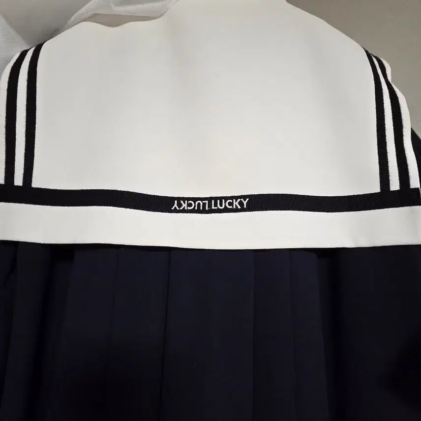 [BUNJANG] Lucky Chouette Sailor Collar Dress / 럭키슈에뜨 세일러 카라 원피스 팝니다