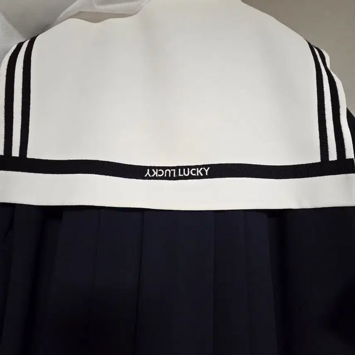 [BUNJANG] Lucky Chouette Sailor Collar Dress / 럭키슈에뜨 세일러 카라 원피스 팝니다