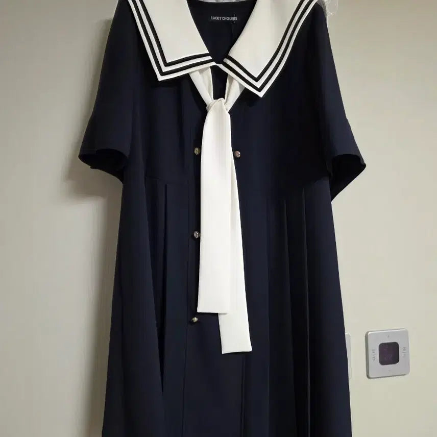 [BUNJANG] Lucky Chouette Sailor Collar Dress / 럭키슈에뜨 세일러 카라 원피스 팝니다