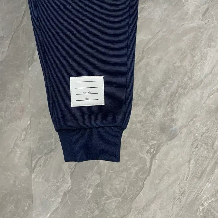 [BUNJANG] Thom Browne Knit Pants Set / 톰브라운 니트 바지 팬츠  남녀공용사이즈 네이비 그레이 봄 계절 세트로
