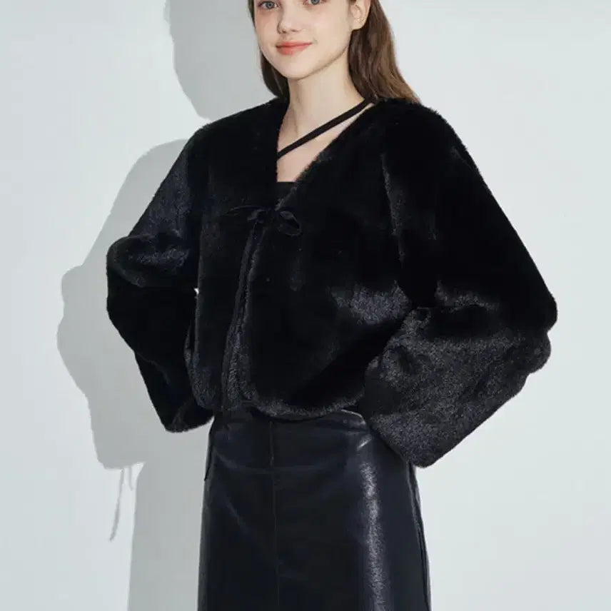 [BUNJANG] Roge Frantz Cozy Ribbon Fur Jacket / 로제프란츠 코지 리본 퍼자켓 블랙