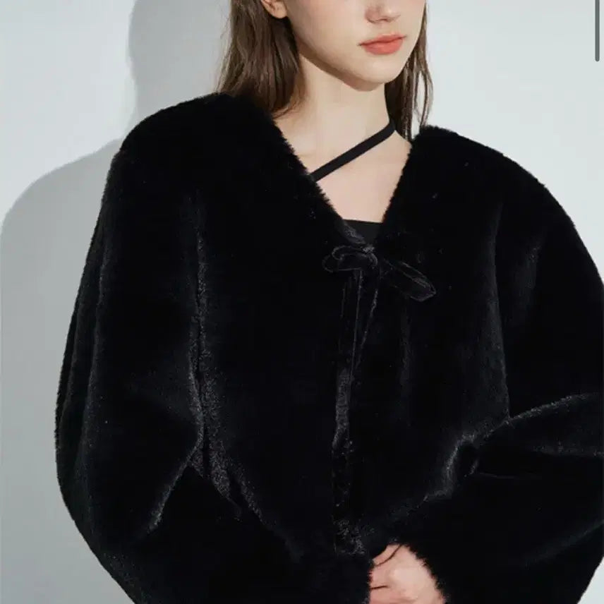 [BUNJANG] Roge Frantz Cozy Ribbon Fur Jacket / 로제프란츠 코지 리본 퍼자켓 블랙